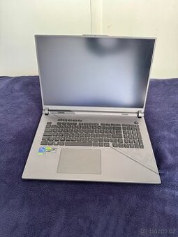 ASUS ROG Strix G18 G814JIR-N6003W TOP STAV🔥