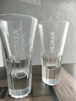 Skleničky na Metaxu