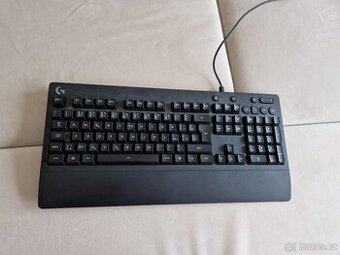 Herní klávesnice Logitech  G213