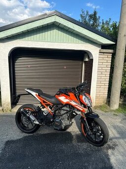 KTM Duke 125
