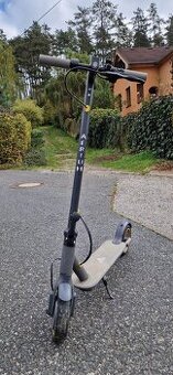 Elektrická koloběžka - Aerium T350 Pro černá
