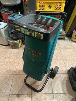Drtič zahradního odpadu Bosch ATX 2200