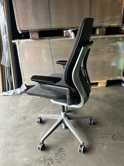 Steelcase Gesture