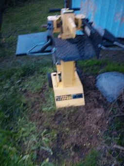 Štípačka na dřevo Proteco(PRODÁNO)