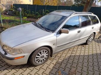 Volvo V40 1.9TDI 85kW 2001