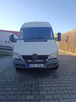 Mercedes-Benz Sprinter 2.2 CDI – 95 kW, 2006, skříňový, zadn