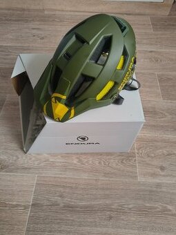 ENDURA cyklistická helma (přilba)