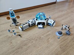 LEGO lunární výzkumná stanice