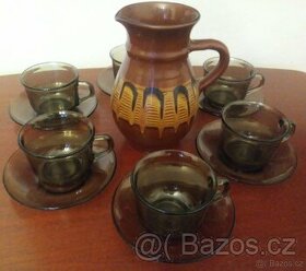 Hrnečky z kouřového skla