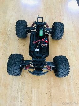 RC MONSTER TRUCK SPIRIT Model