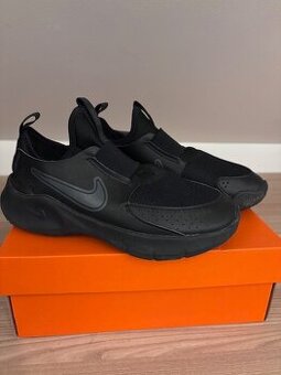 NIKE černé FLEX RUNNER 3 vel.36