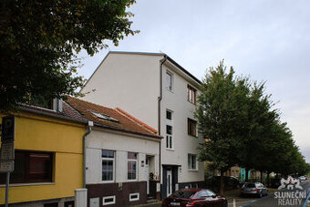 Pronájem bytu 2+1, 70 m² v zrekonstruovaném RD, Brno - Židen