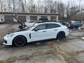 Rozprodej na náhradní díly Porsche Panamera GTS 971