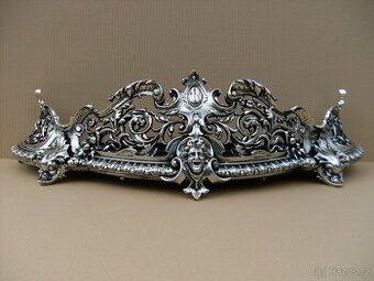 Americka kamna, ohradka