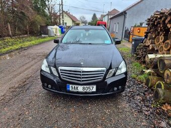 Mercedes Benz w212 kombi cdi MANUAL