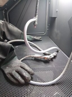 TRYSKÁN HLINÍKU JEMOU BAOTINOU