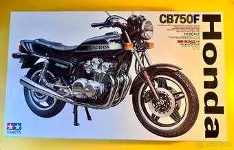 Tamiya 1:6 HONDA CB 750 F NOVÁ 100%