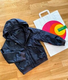 BENETTON JAKO NOVÁ BUNDA S KAPUCÍ 4-5let, 110