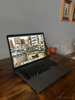 MacBook Air 13" Space Gray