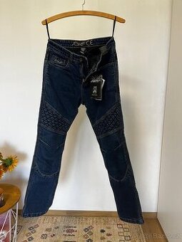 Dámské džíny RST