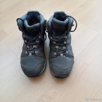 Chlapecké pohorky zn. Keen vel. 39