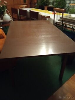 Rozkádací stůl....