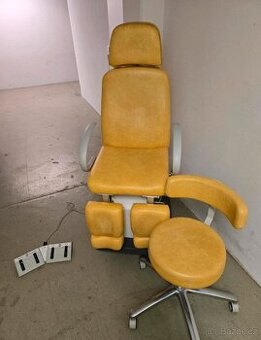 Elektrické Pedikérské křeslo ionto žluté 3 mototy