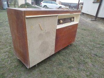 Stare radio s gramofonem