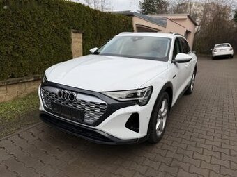 Audi Q8 e-tron,50-ETRON-4x4-TOP-Tažné-