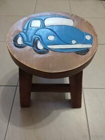 Dětská dřevěná stolička