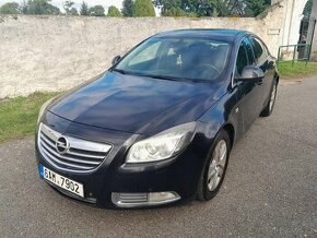 Opel Insignia 2,0CDTI serviska digi klima alu kola