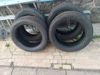 225/55R18 Hankook