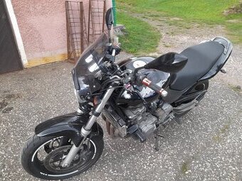Honda hornet - 1