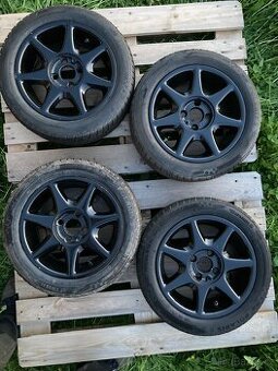Alu kola Ford R15