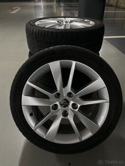 Letní kola R17 Škoda Octavia III