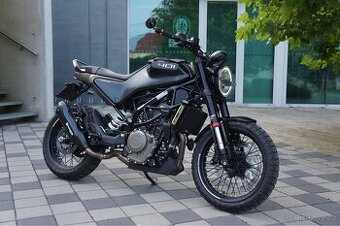 Husqvarna Svartpilen 401 ( 2022 )
