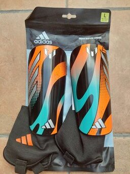 ADIDAS juniorské fotbalové chrániče vel. L