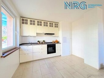 Pronájem bytu po rekonstrukci, 3 + kk, 73 m², Praha 8 - Troj