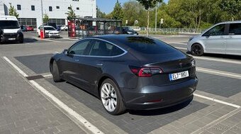 TESLA MODEL 3 LONG RANGE