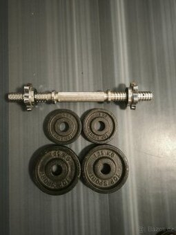 Závaží: 2 x 0.5 kg a 2 x 1,25 kg (+ osa s průměrem 25mm)