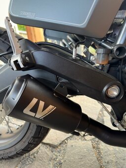 Leo Vince LV 10 - Full Black Ducati Scrembler Desert