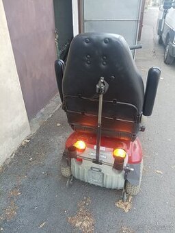 Invalidní vozík - 1