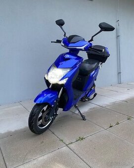 Elektroskutr bez ŘP Elektropower Nova M3 25 km/h