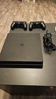 PS 4 + 2 ovladače - 1