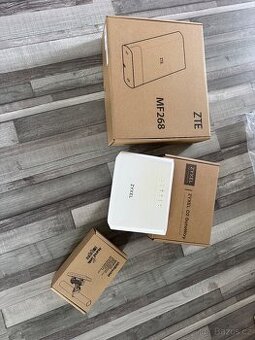 Internetový modem a anténa O2