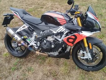 Aprilia tuono v4
