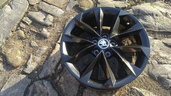 prodám NOVÁ ORIGINÁL al kola 16 5x100 na ŠKODA