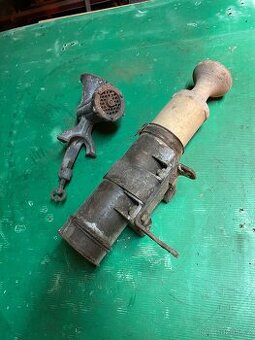 Plnička klobás, mlýnek na maso retro