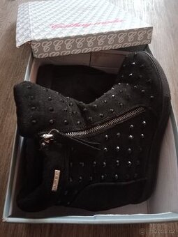 Dámské podzimní botky vel. 37