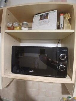 Mikrovlnná trouba ETA